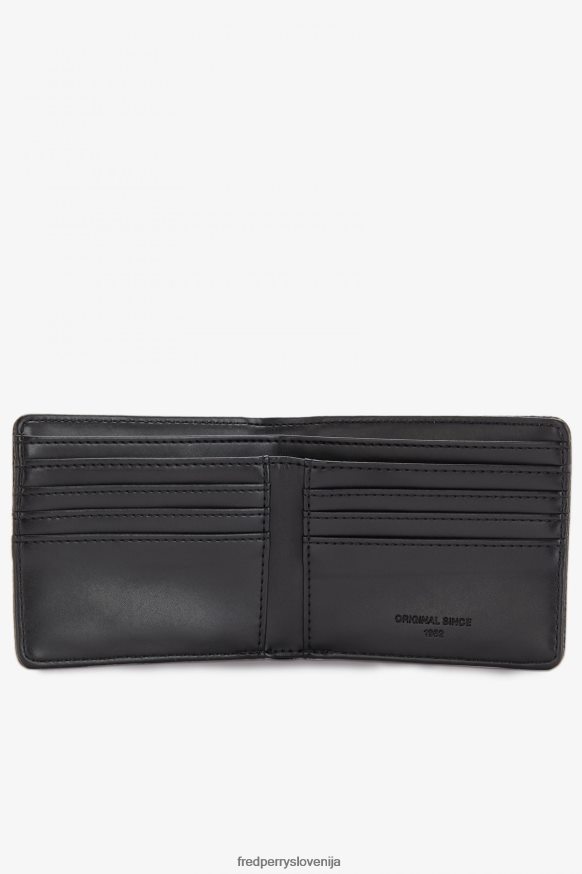 Fred Perry denarnica v uporabi Fred Perry denarnica v uporabi