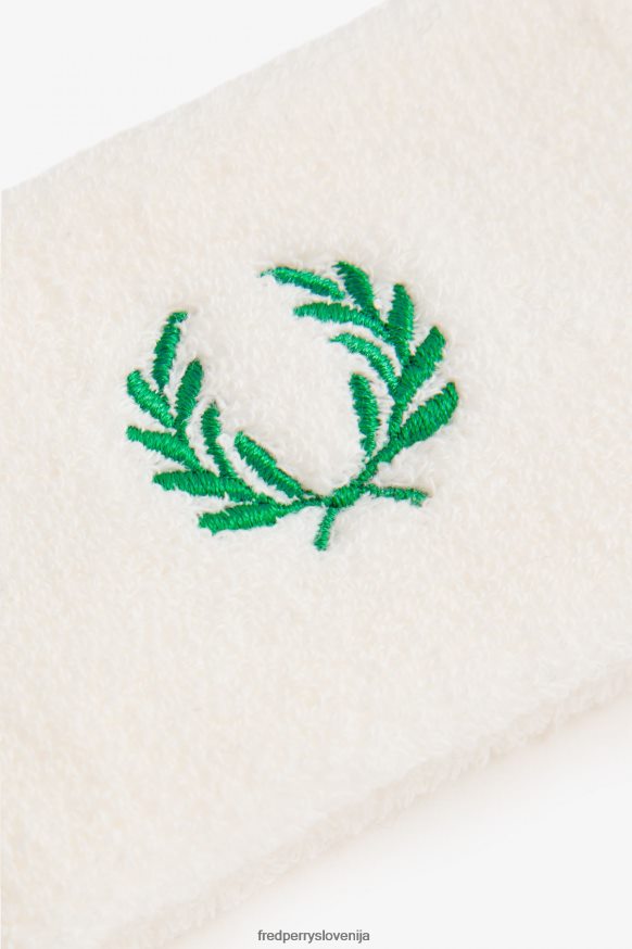 Fred Perry trakovi - kombinacija z oblačili