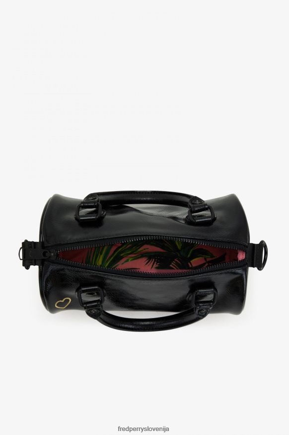 Fred Perry Vesenina podrobno Fred Perry torba - detajl vezenine