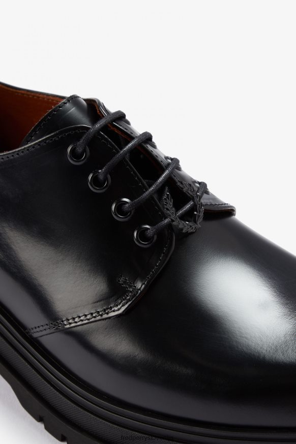 Fred Perry Derby čevlji celoten zaslon