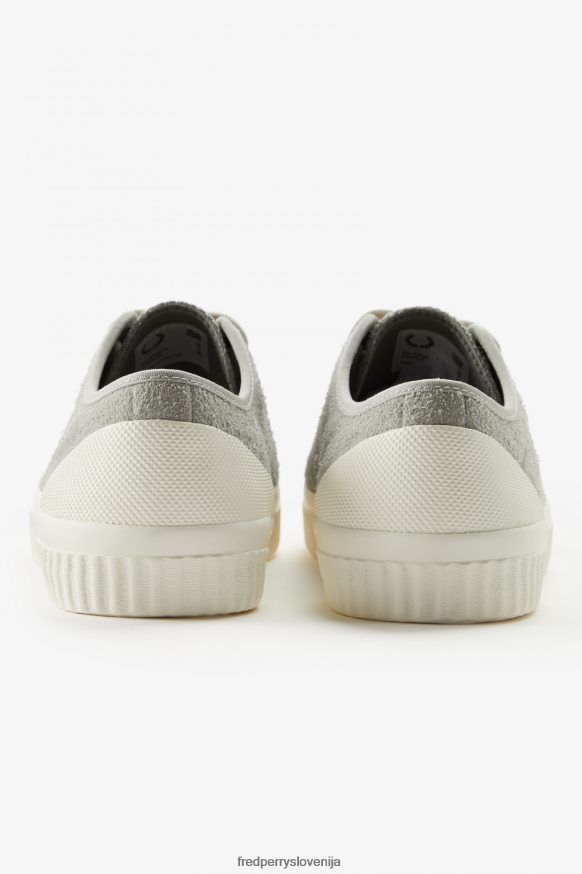 Fred Perry Hughes z nizkim večkotnim zaslonom