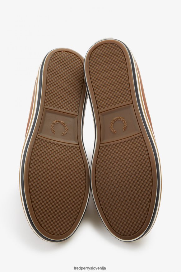 Fred Perry logo detajl na čevljih
