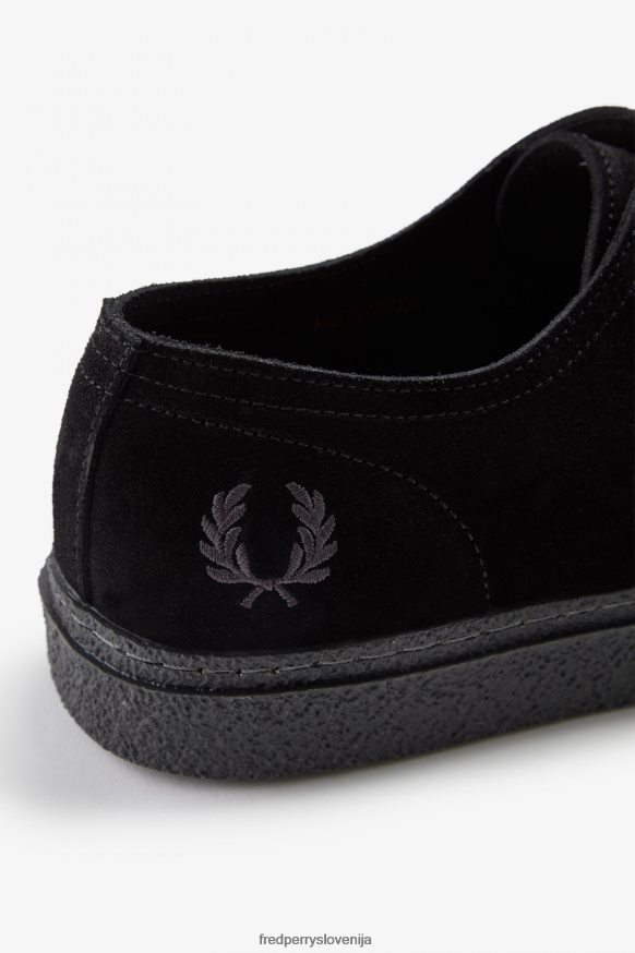 Čevlji Fred Perry Lipa, ki nosijo upodabljanje