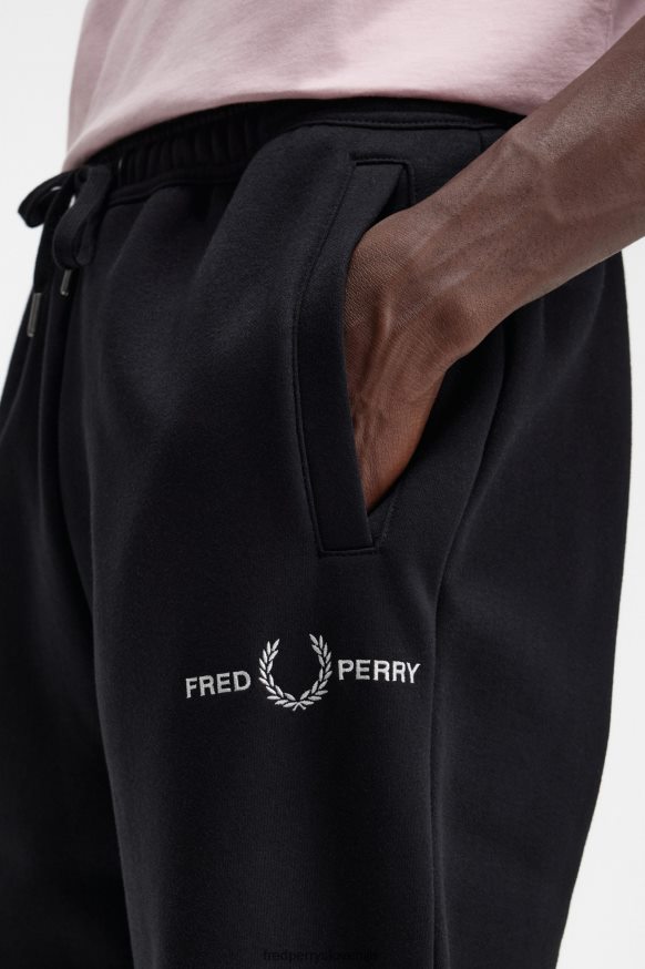 Fred Perry Trenirke na modelu Fred Perry Trenirke na modelu
