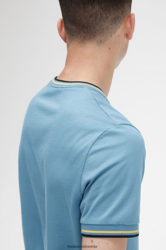 Fred Perry majica detajl vezenja