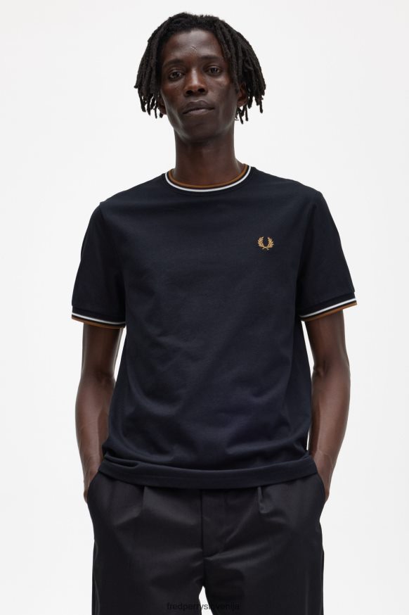 Fred Perry majica - detajl vezenja