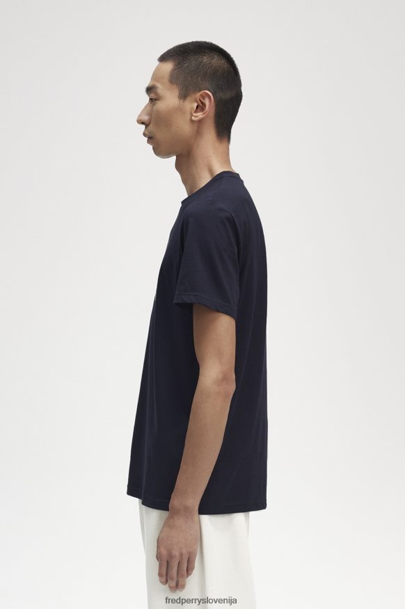 Fred Perry vezenje na t -majici Detajl lovorovega venca na Fred Perry majici
