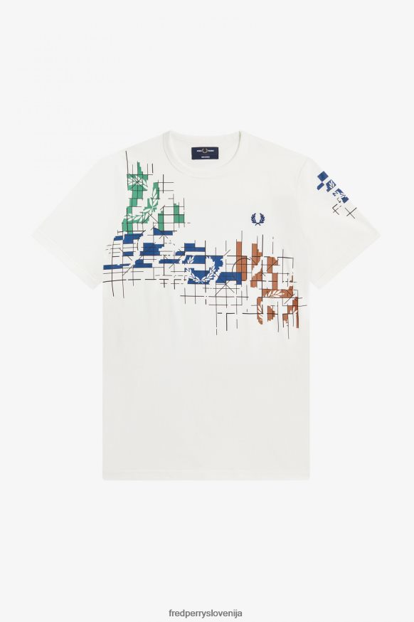 Detajl vezenega logotipa na Fred Perry majici Fred Perry majica - detajl vezenine