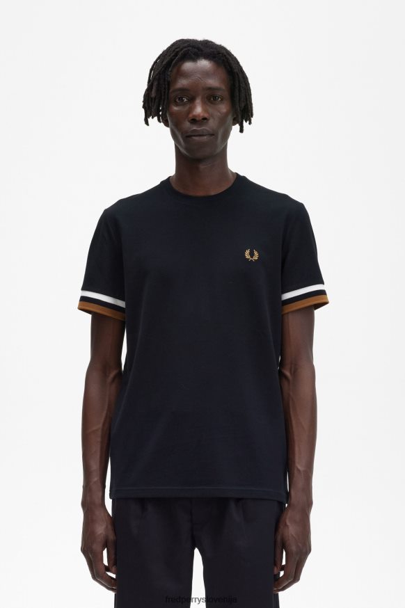 Fred Perry majica JR84XT519 sprednji pogled Fred Perry črna majica s kratkimi rokavi - sprednji pogled