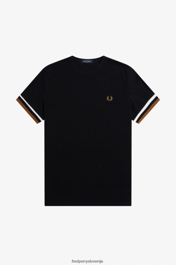 Fred Perry Majica na modelu Fred Perry Majica na modelu