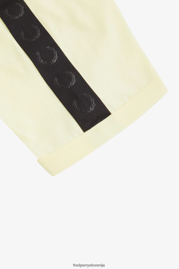 Fred Perry majica - celoten izgled od zadaj