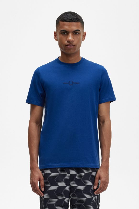 Fred Perry Majica Osenchen Kobalt Fred Perry vezena majica s kratkimi rokavi v osenčenem kobaltu - sprednji pogled