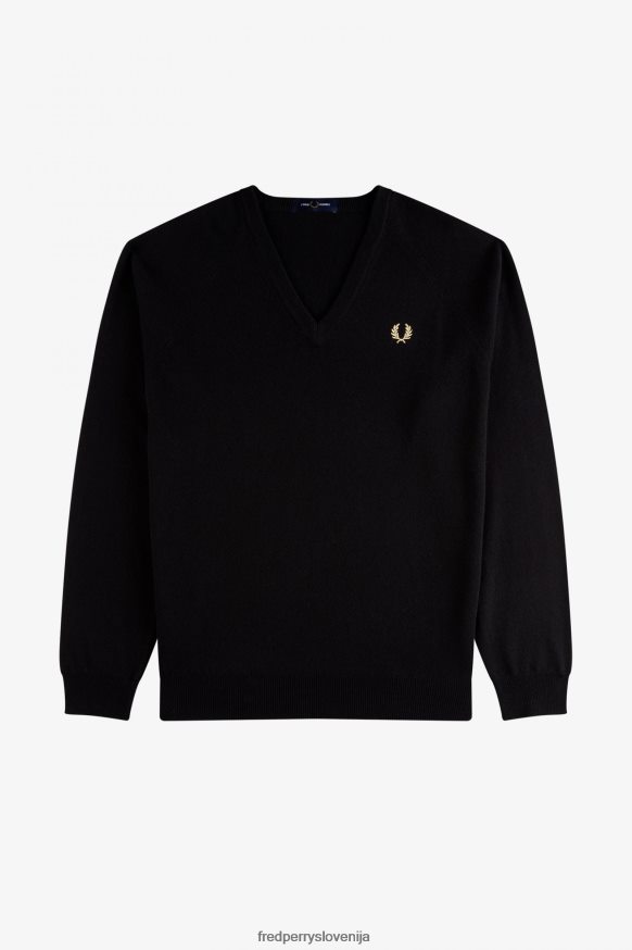 Detajl vezenja lovorovega venca na Fred Perry puloverju