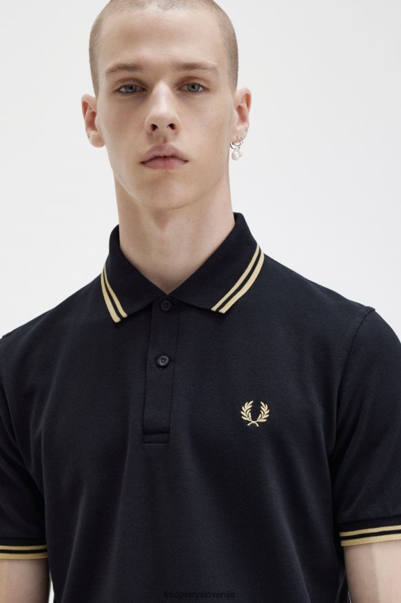 Detajl ovratnika in manšet Fred Perry M12