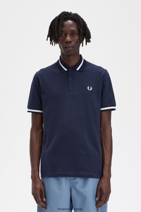 Fred Perry m2 majica - detajl vezenja