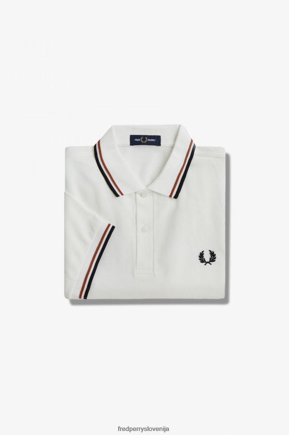 Detajl ovratnika in žepa na Fred Perry M3600 polo majici
