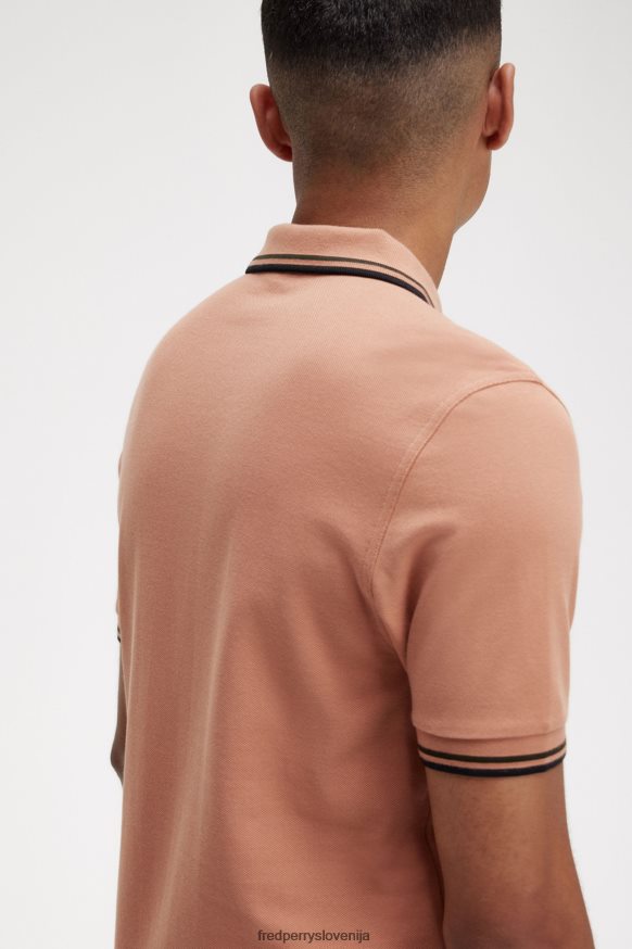 Detajli Fred Perry polo majice z dvojno konico