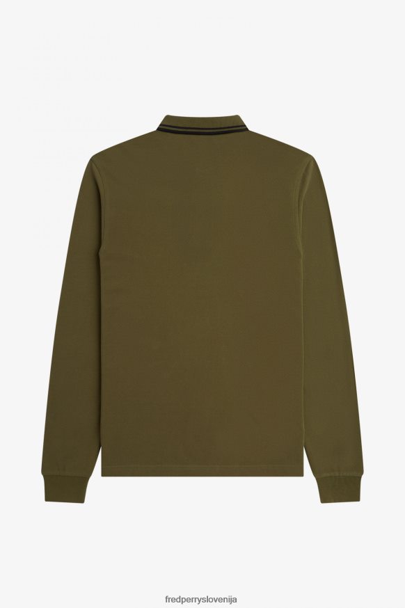 Fred Perry M3636 polo majica - detajl gumbov in žepa