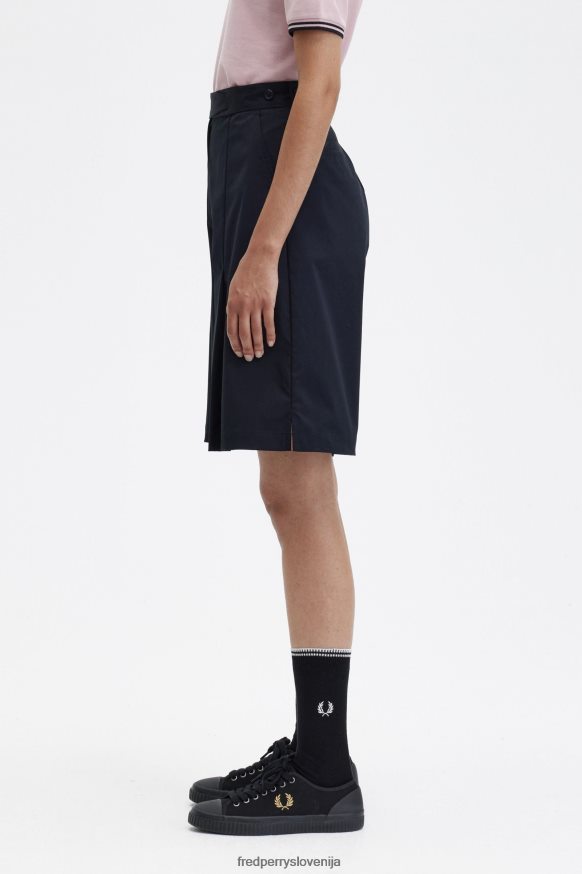 Fred Perry hlače - detajl pasu z logo