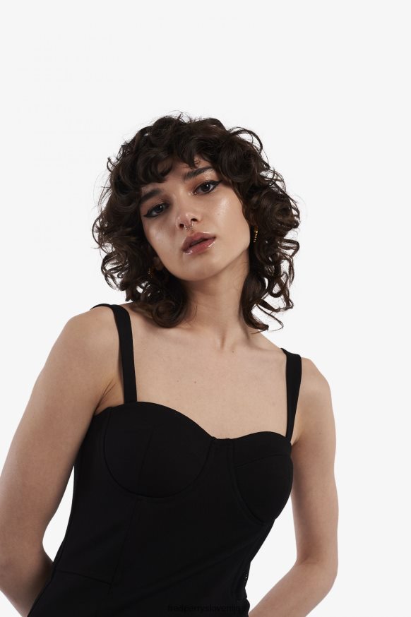 Fred Perry obleka - celoten izgled