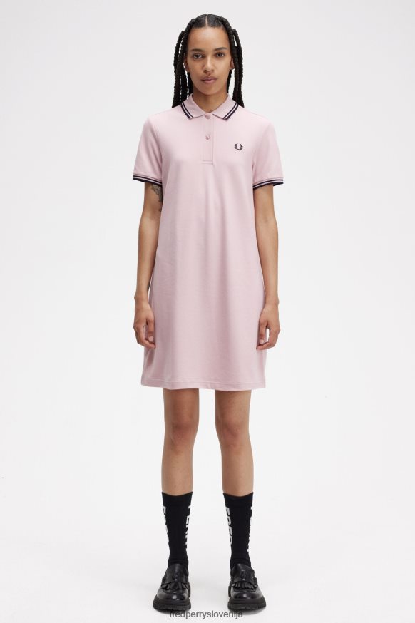 Fred Perry Chalk Chalk Pink z dvojnim ovratnikom ovratnika za majico obleko spredaj