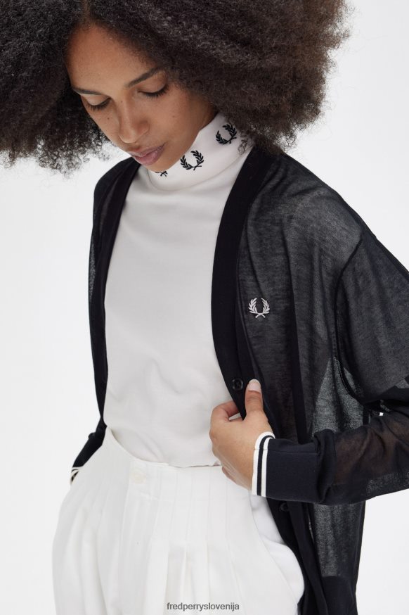 Fred Perry jopica kombinirana z belo polo majico